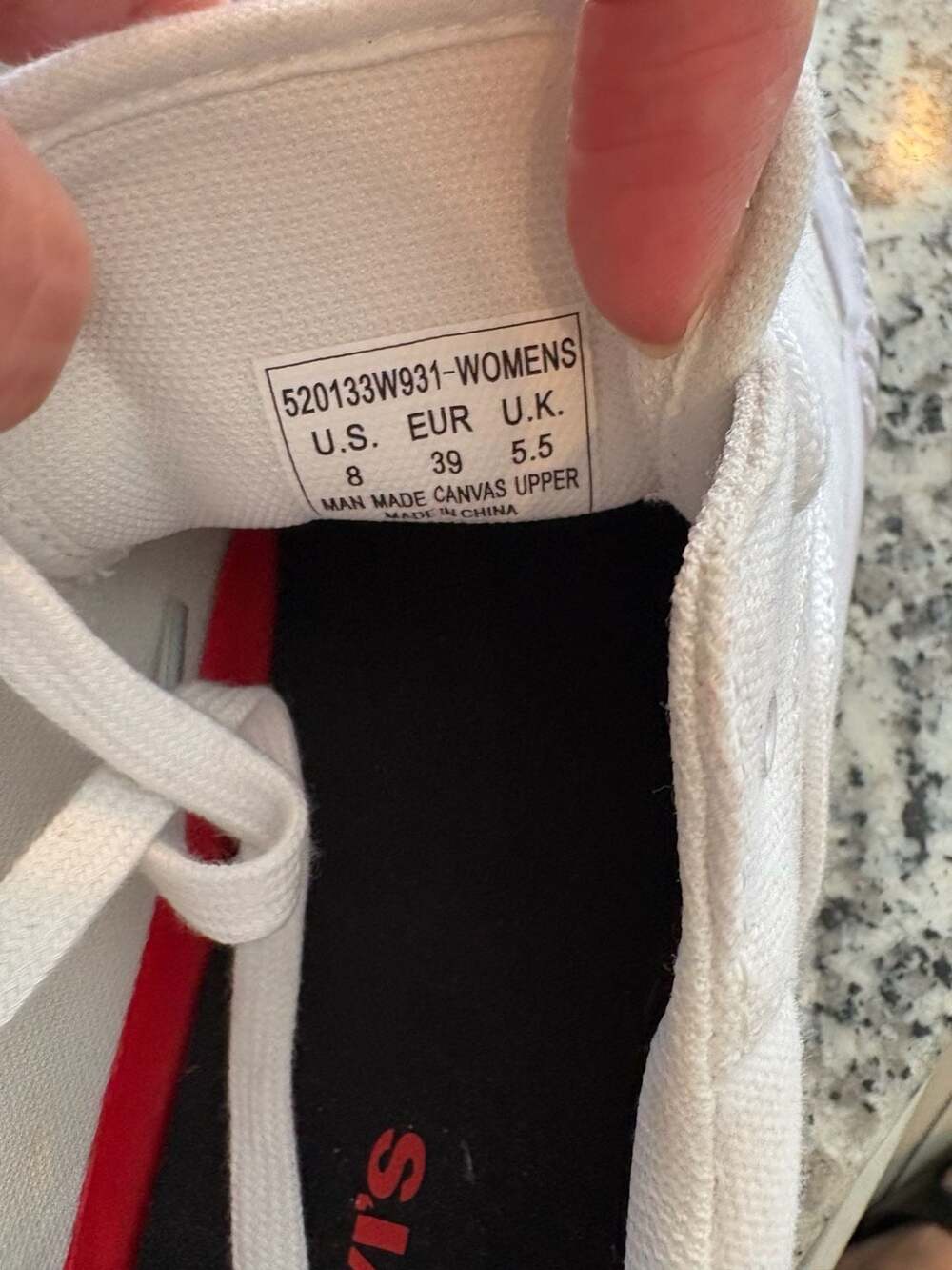 Levi's Women's White Canvas Sneakers Size 8 - Picture 3 of 3